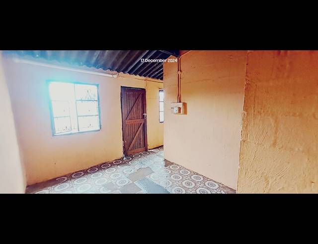 1 BEDROOM SEMI DETACHED FOR SALE IN NORTHDALE